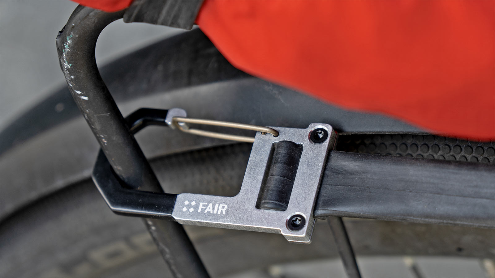 FAIR Daily Hook premium lifetime eco-friendly bungee cord cargo strap, hook detail