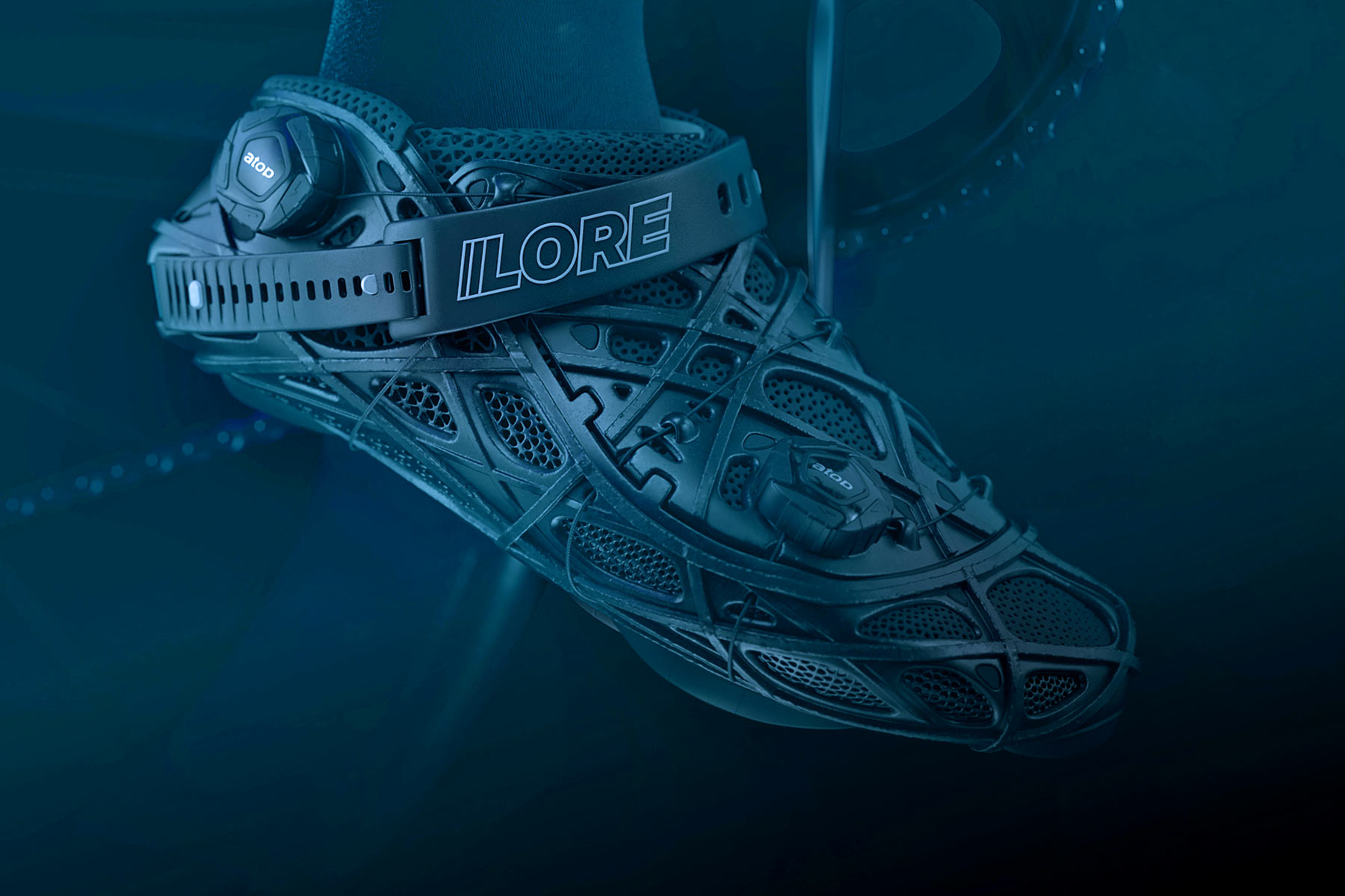 LoreOne 3D-printed custom carbon road shoes