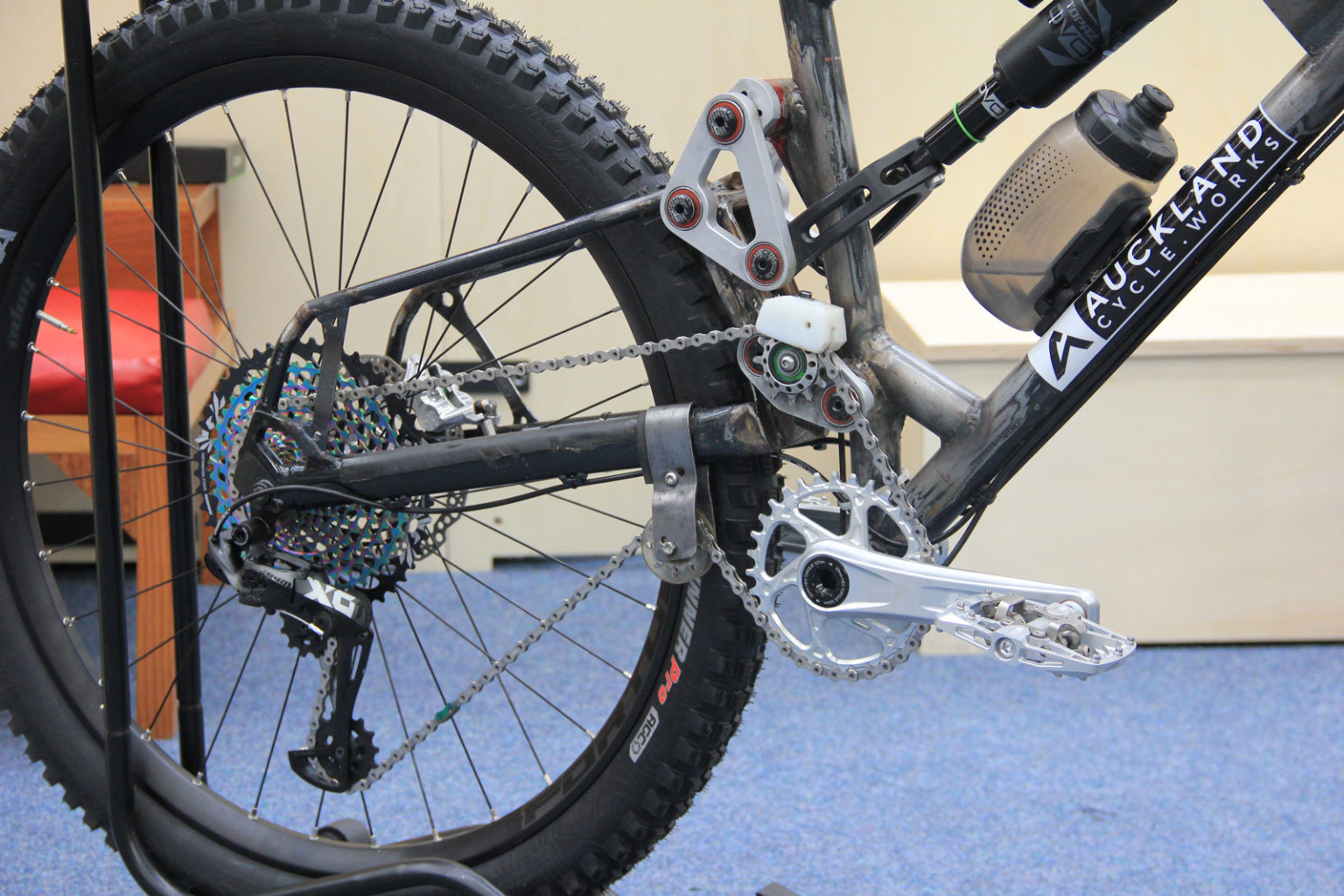 Auckland Cycle Works shows KOLARP linkage prototypes at Bespoked