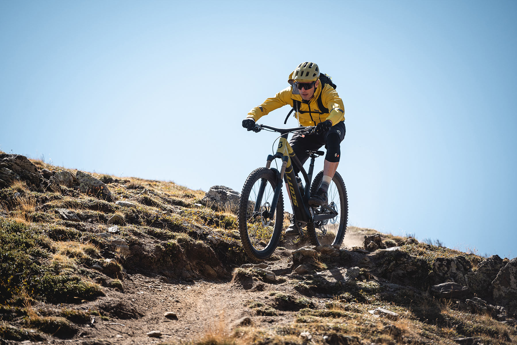 review rider on new scott genius mountain bike
