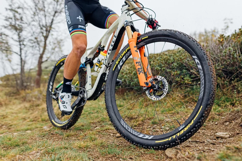 Miche K1 Evo lightweight wide carbon XC mountain bike wheels, Simone Avondetto front wheel