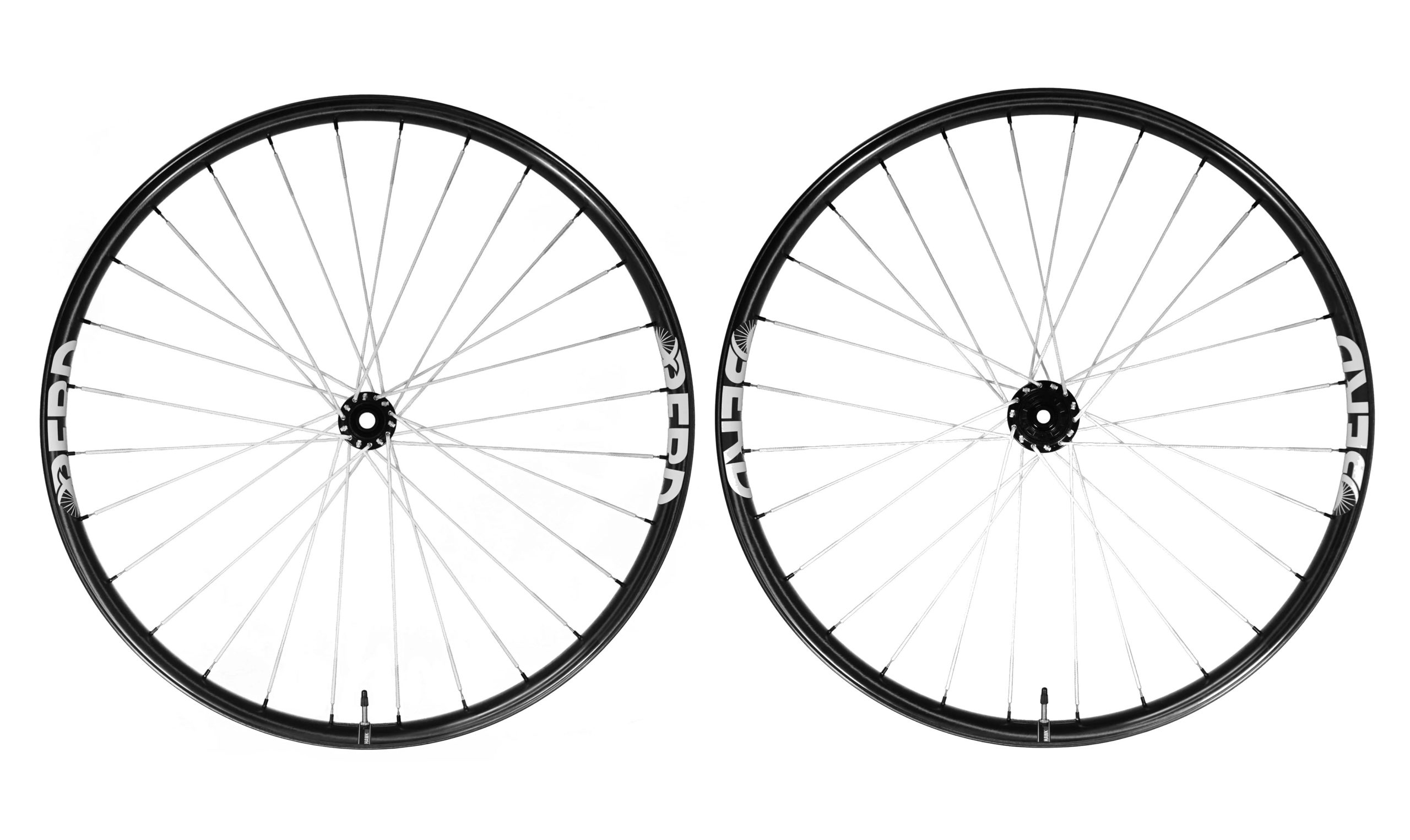 berd hawk30 enduro mountain bike wheels with white string spokes