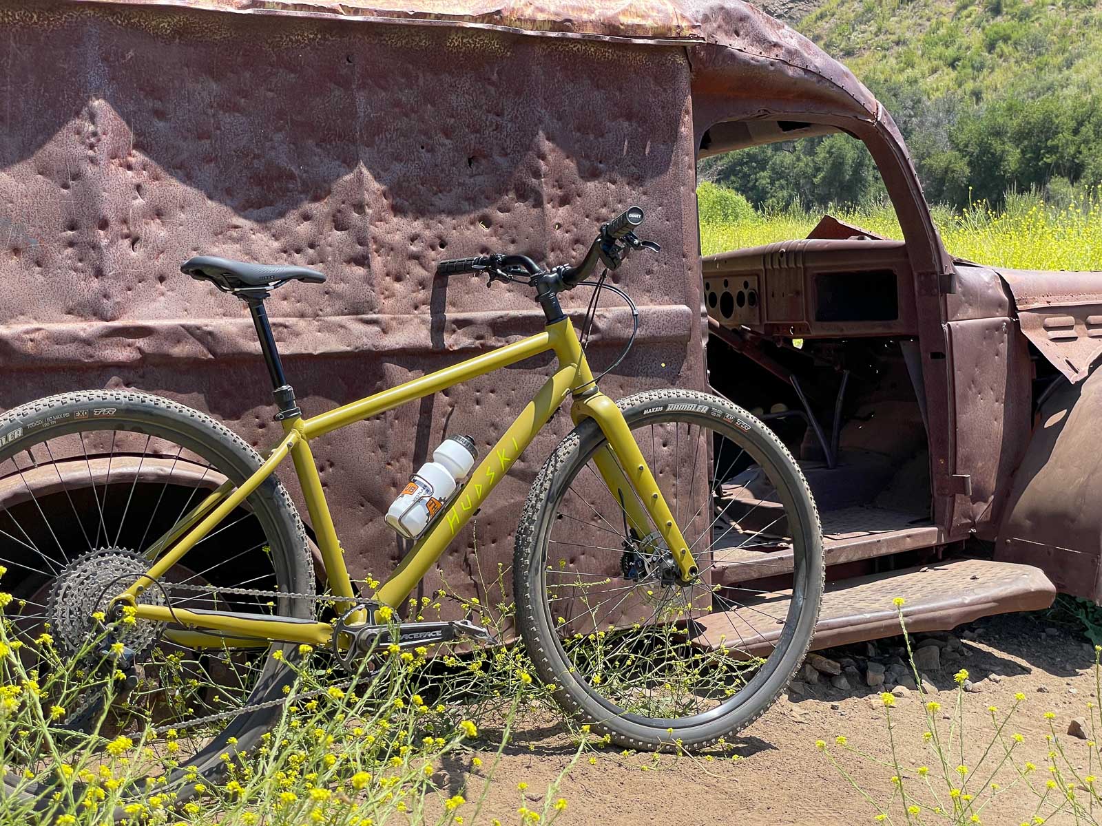 Hudski Doggler adventure bike