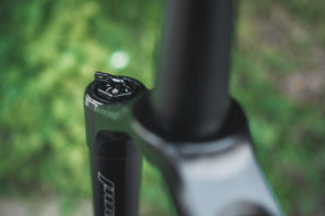 Intend Announce Samurai CC, XC, TR & GR Lightweight USD Forks - Bikerumor