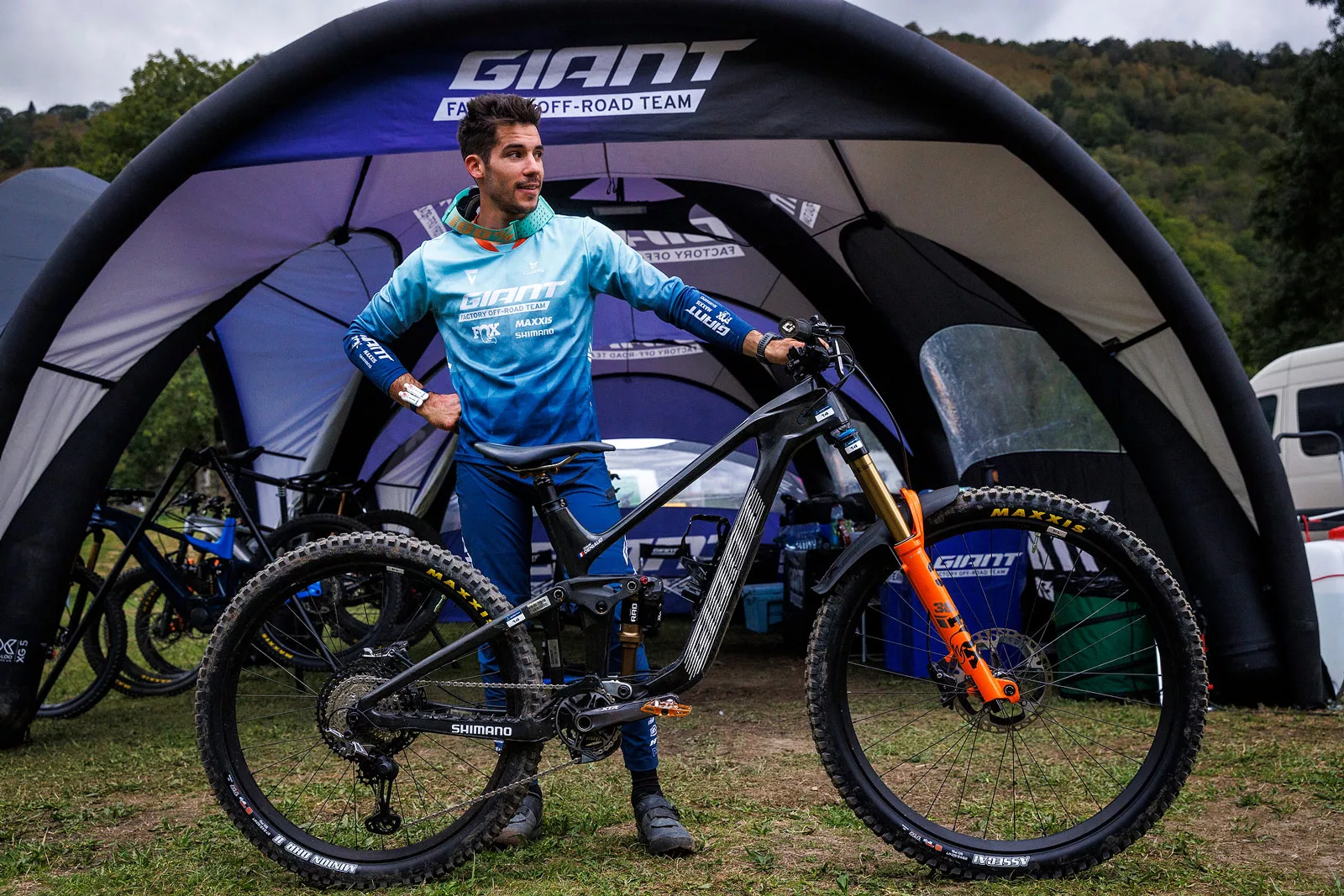 youn deniaud 2023 giant reign advanced pro prototype loudenvielle enduro mtb