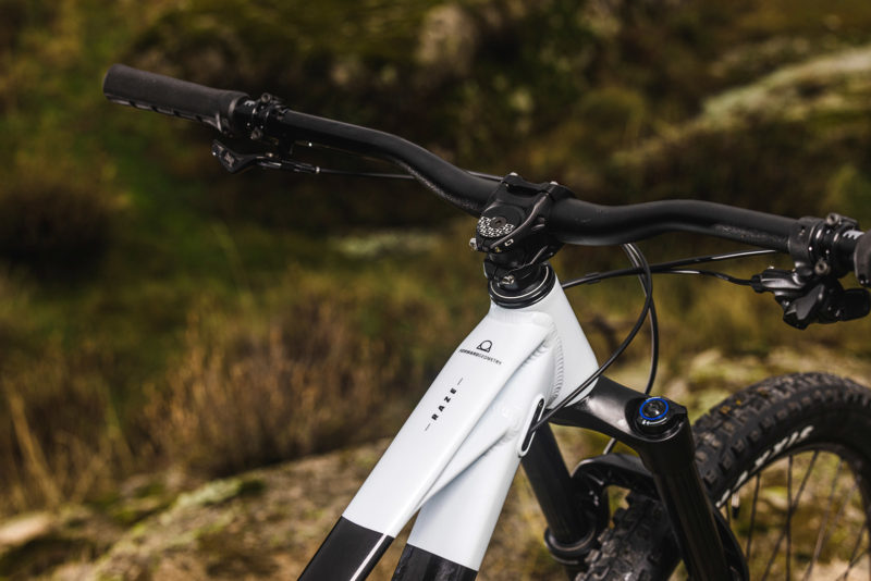 mondraker raze alloy forward geometry 2023 130mm trail bike aluminum
