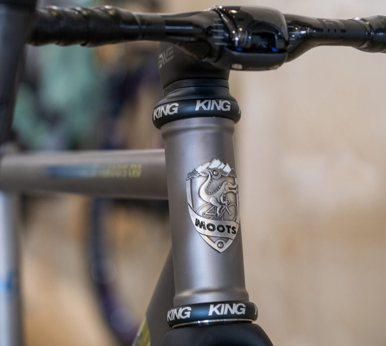 Chris King AeroSet Brings Fully Internal Cable Integration to Classic