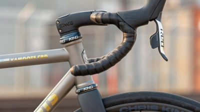 Chris King AeroSet Brings Fully Internal Cable Integration to Classic Headset