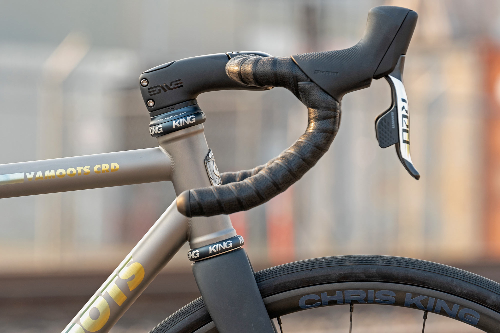 Chris King AeroSet Brings Fully Internal Cable Integration to Classic Headset Bikerumor