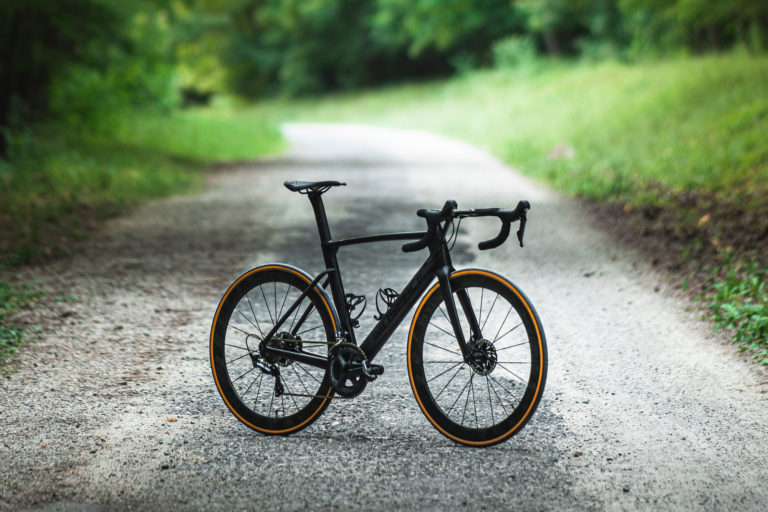 Blacksmith Cycle x Winspace T1550 aero road bike debut gets more kids ...