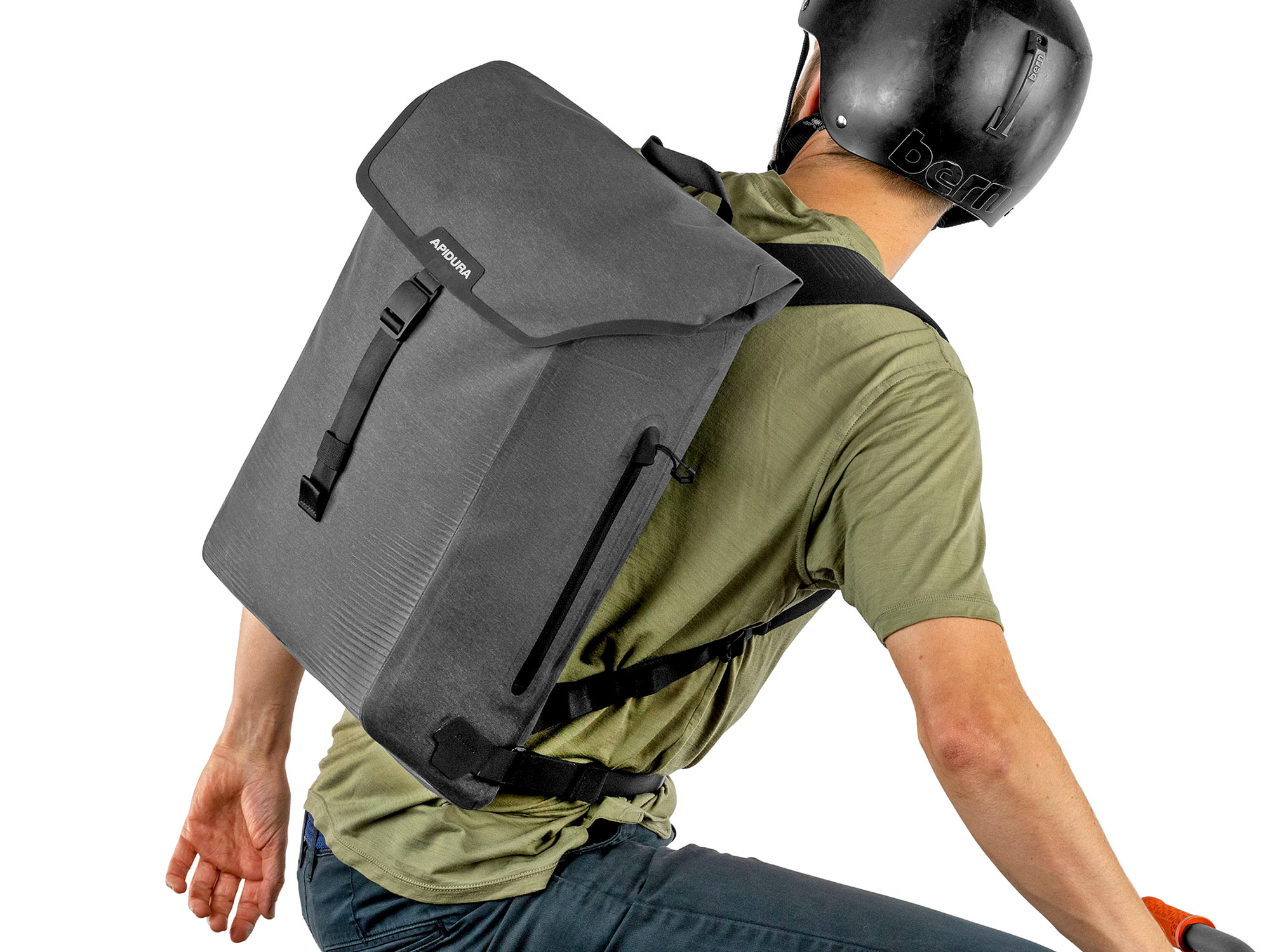 https://bikerumor.com/wp-content/uploads/2023/02/Apidura-City-Backpack-20L_larger-urban-bike-commuter-city-bag_angled.jpg