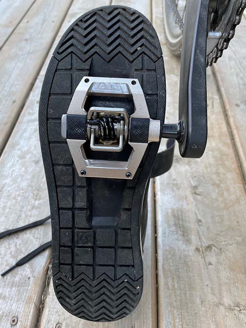 Crankbrothers Mallet Trail Pedal clipped into a MTB shoe