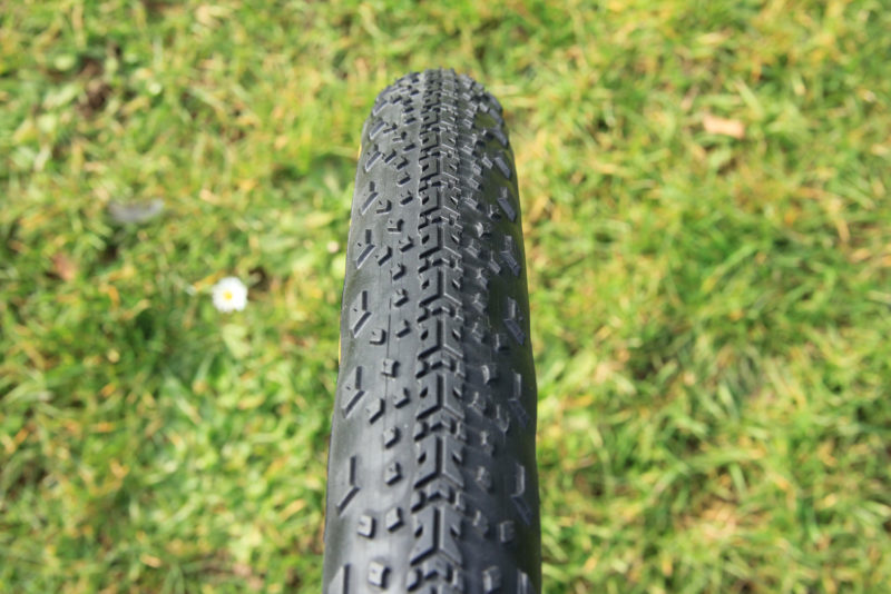 challenge getaway gravel tire 45c tread pattern