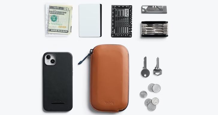 Bellroy All-Conditions Phone Pocket inside