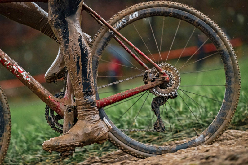 DT Swiss CRC 1400 Spline carbon cyclocross racing wheels in the mud