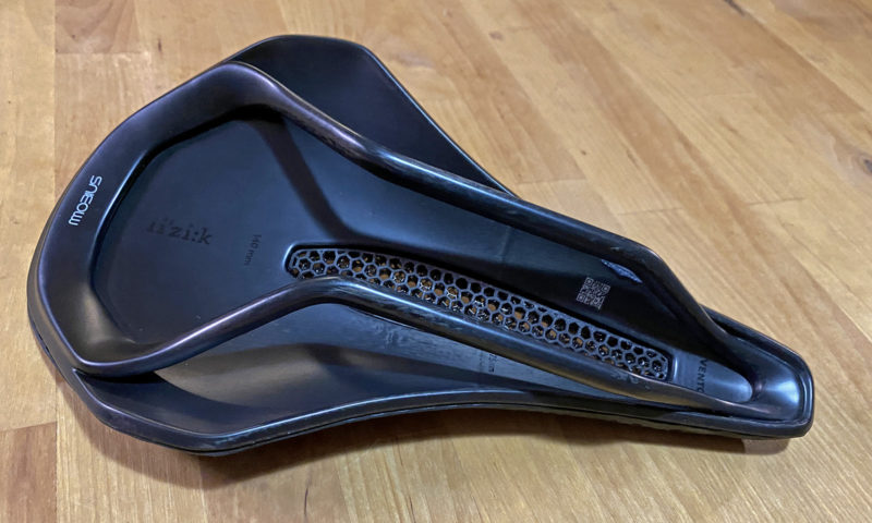 Fizik Vento Argo Adaptive 00 lightweight full carbon saddle with 3D-printed ergonomic padding, now with 7x9mm carbon rails!