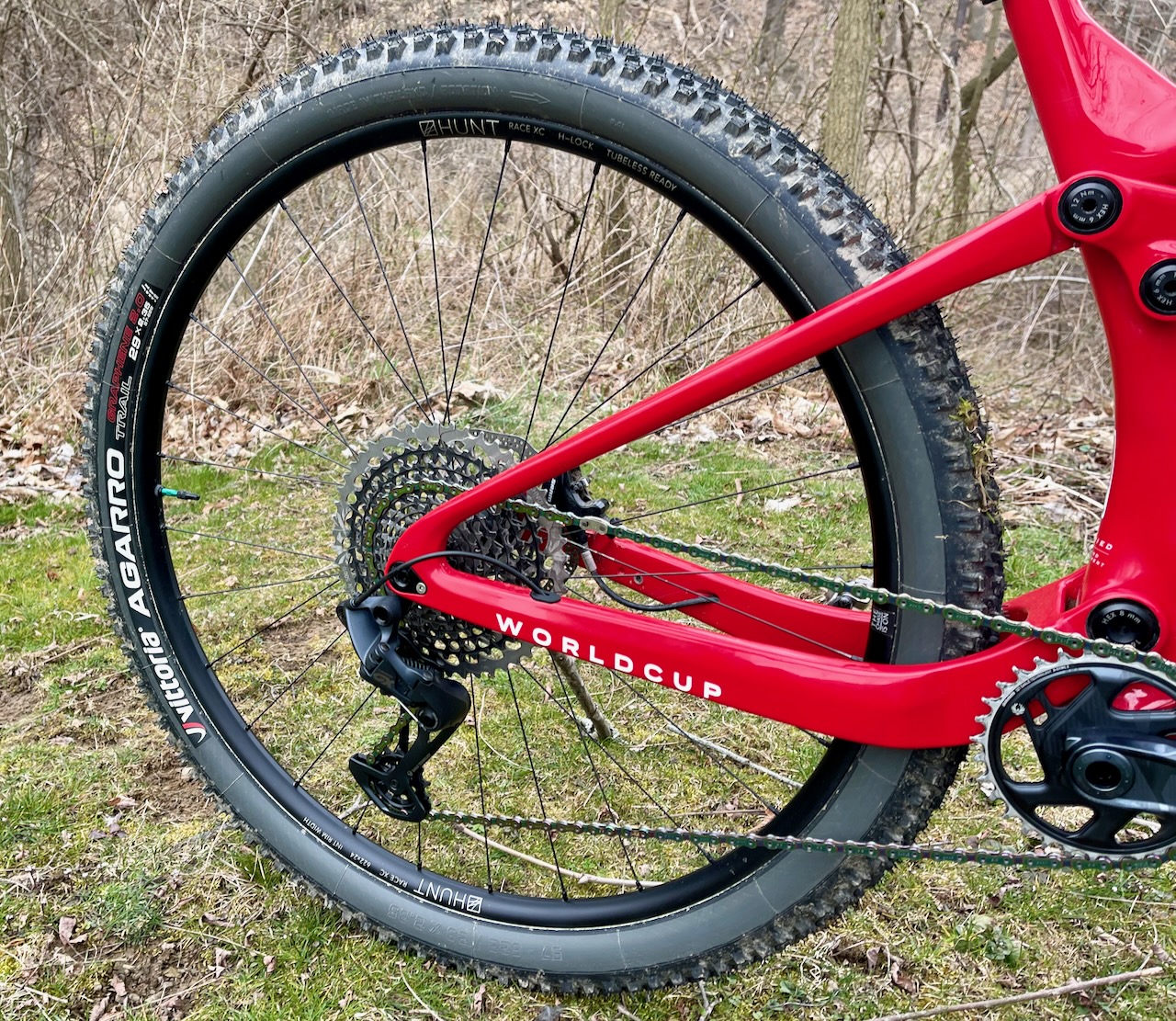 Hunt XC Wide Wheelset review vittoria 2.35 rear thomus world cup side