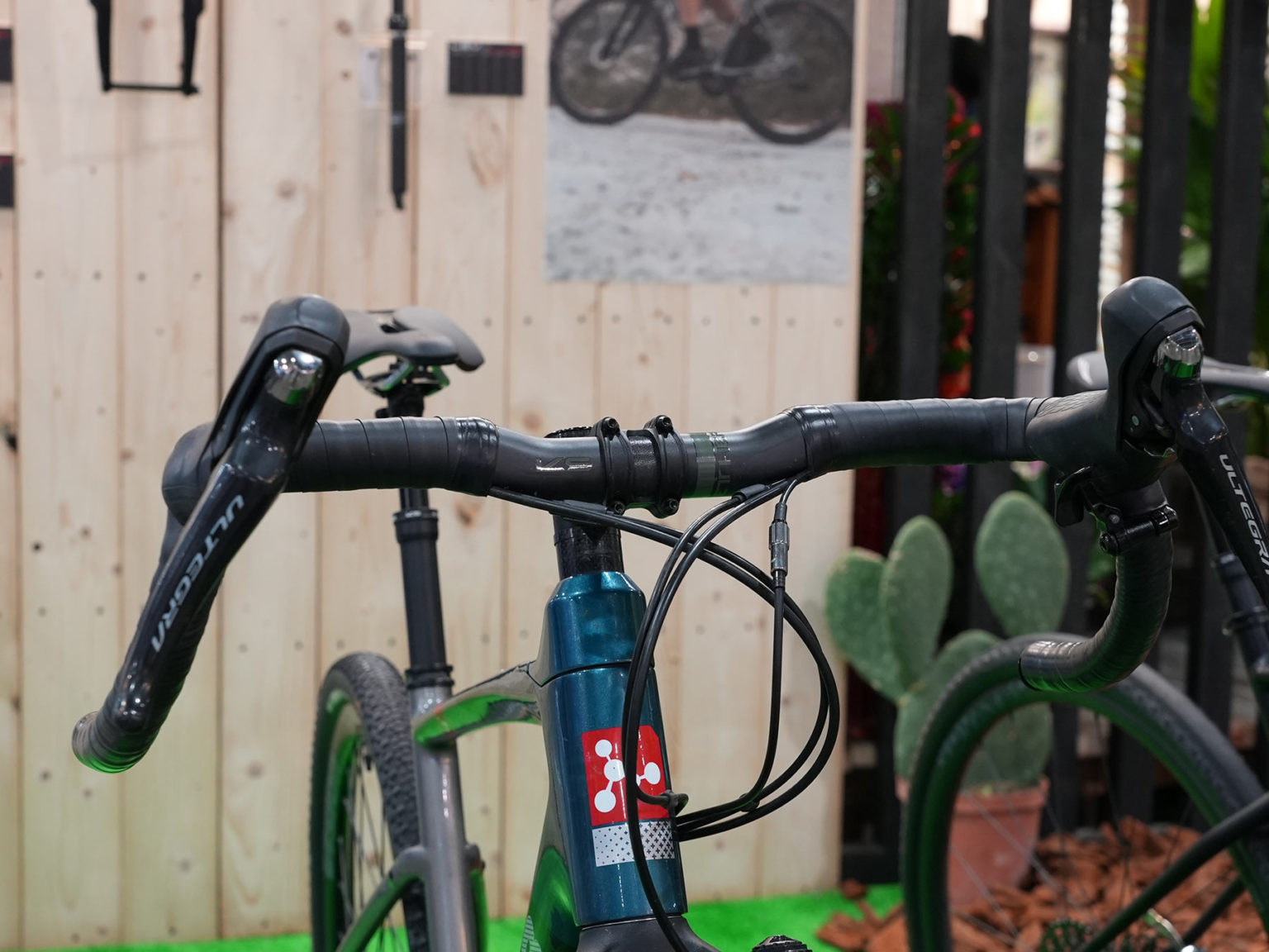 KS Shows Gravel Suspension Fork, Wireless Dropper Post, Inverted MTB