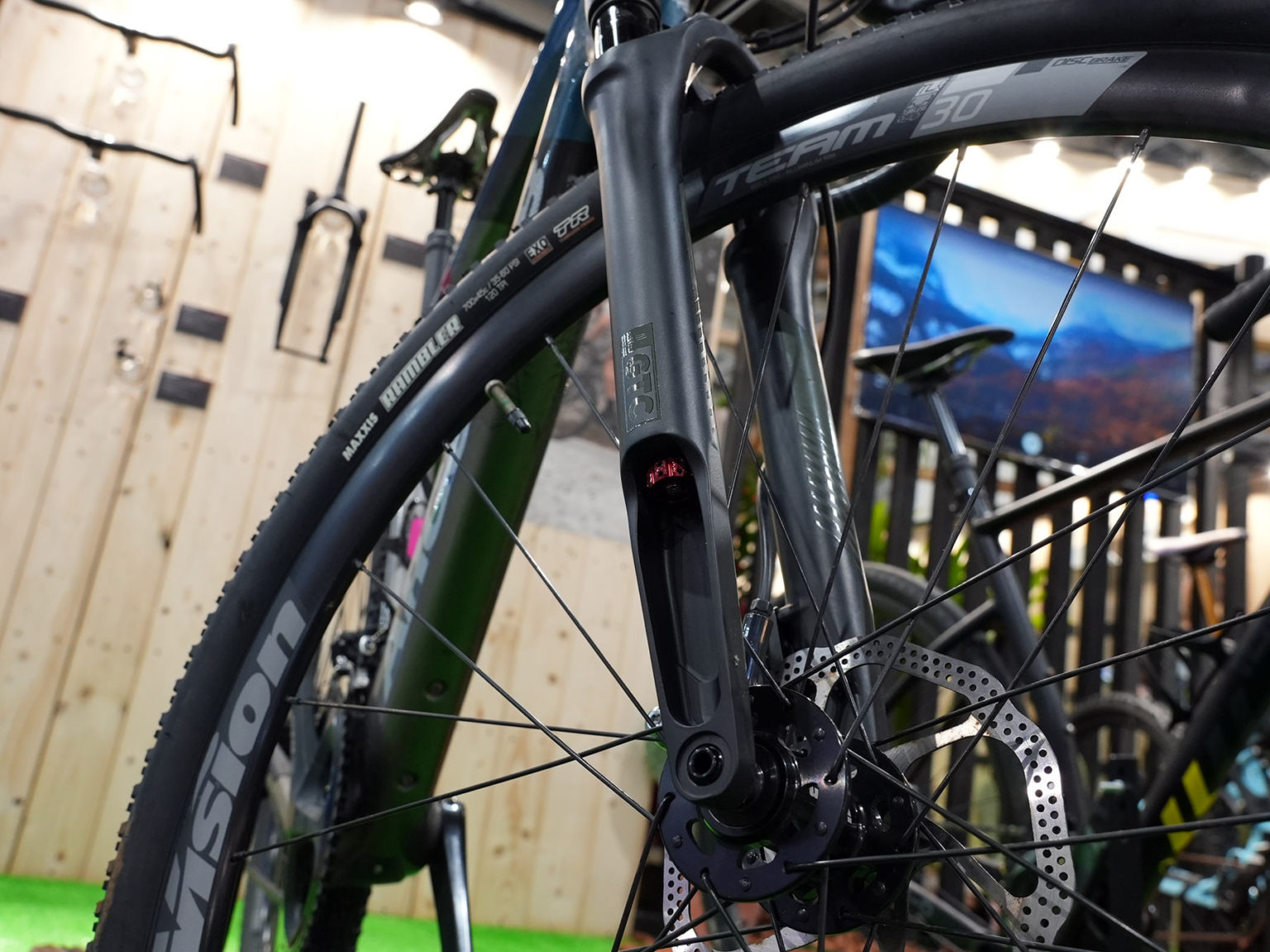KS Shows Gravel Suspension Fork, Wireless Dropper Post, Inverted MTB