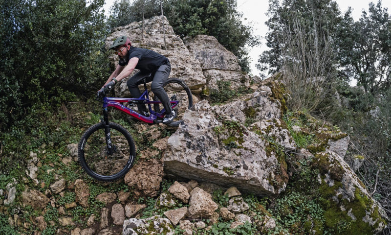 riding NOX Epium eMTB in Leatt gravity gear, Mountain Bike Connection Winter, Rupert Fowler