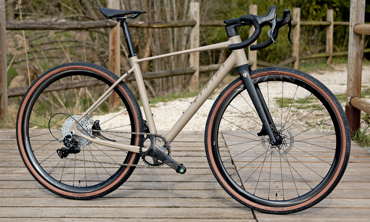 titici gravel bike