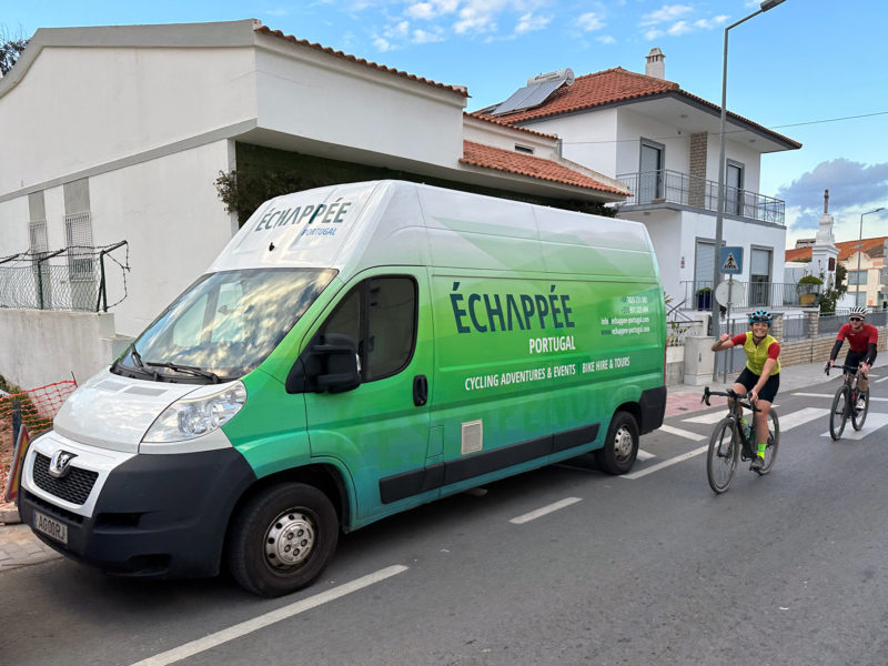 Echappee cycling tours in Portugal