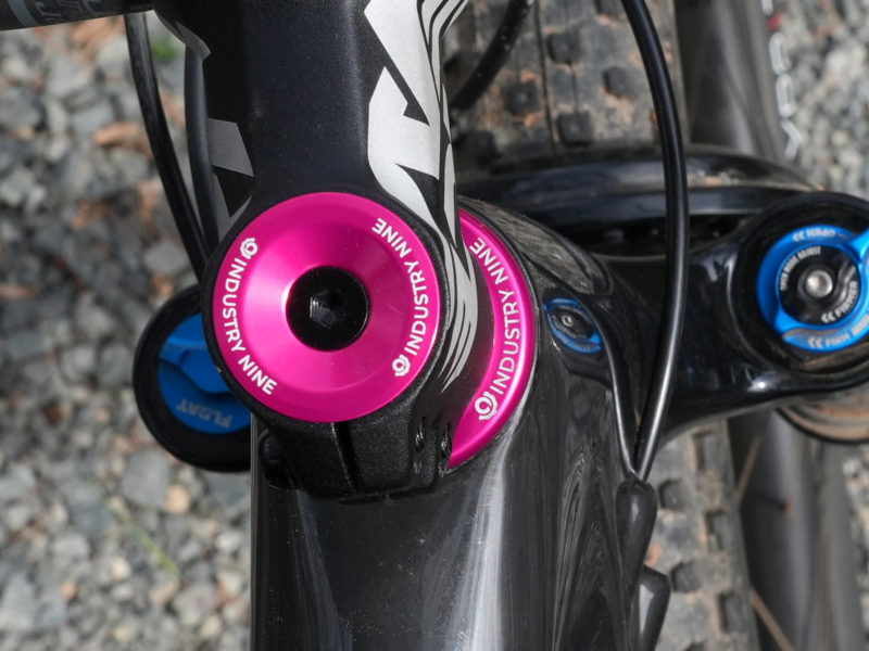 industry nine iRiX headset installed on a mountain bike