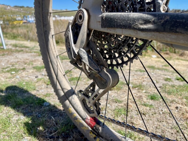 Pro Bike Check - Keegan Swensons Santa Cruz Blur w/ Prototype RockShox SID rear