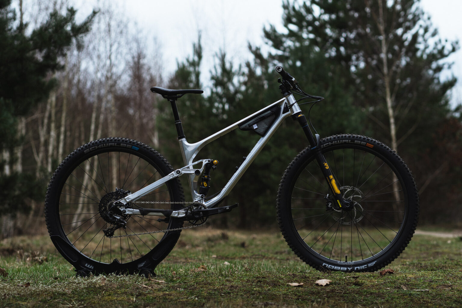 The Actofive ITRAIN is a ShortTravel Weapon for XC, Downcountry or