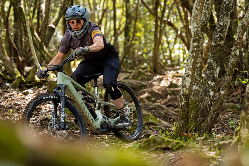 Canyon Strive:ON CF enduro race e-bike