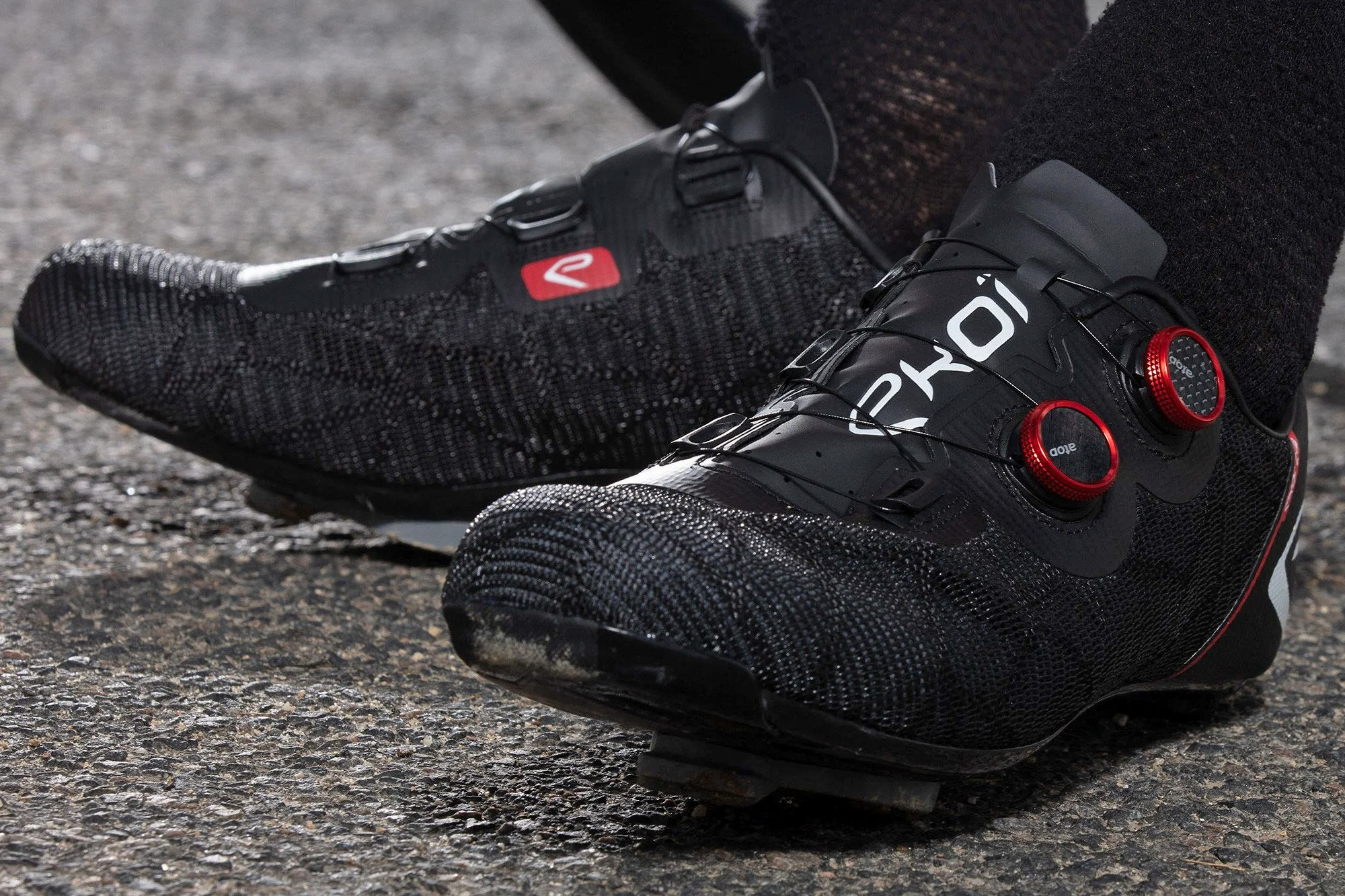 Ekoï C-4 carbon road bike shoes, affordable Ekoi full-carbon sole woven mesh vented cycling shoe, race-ready