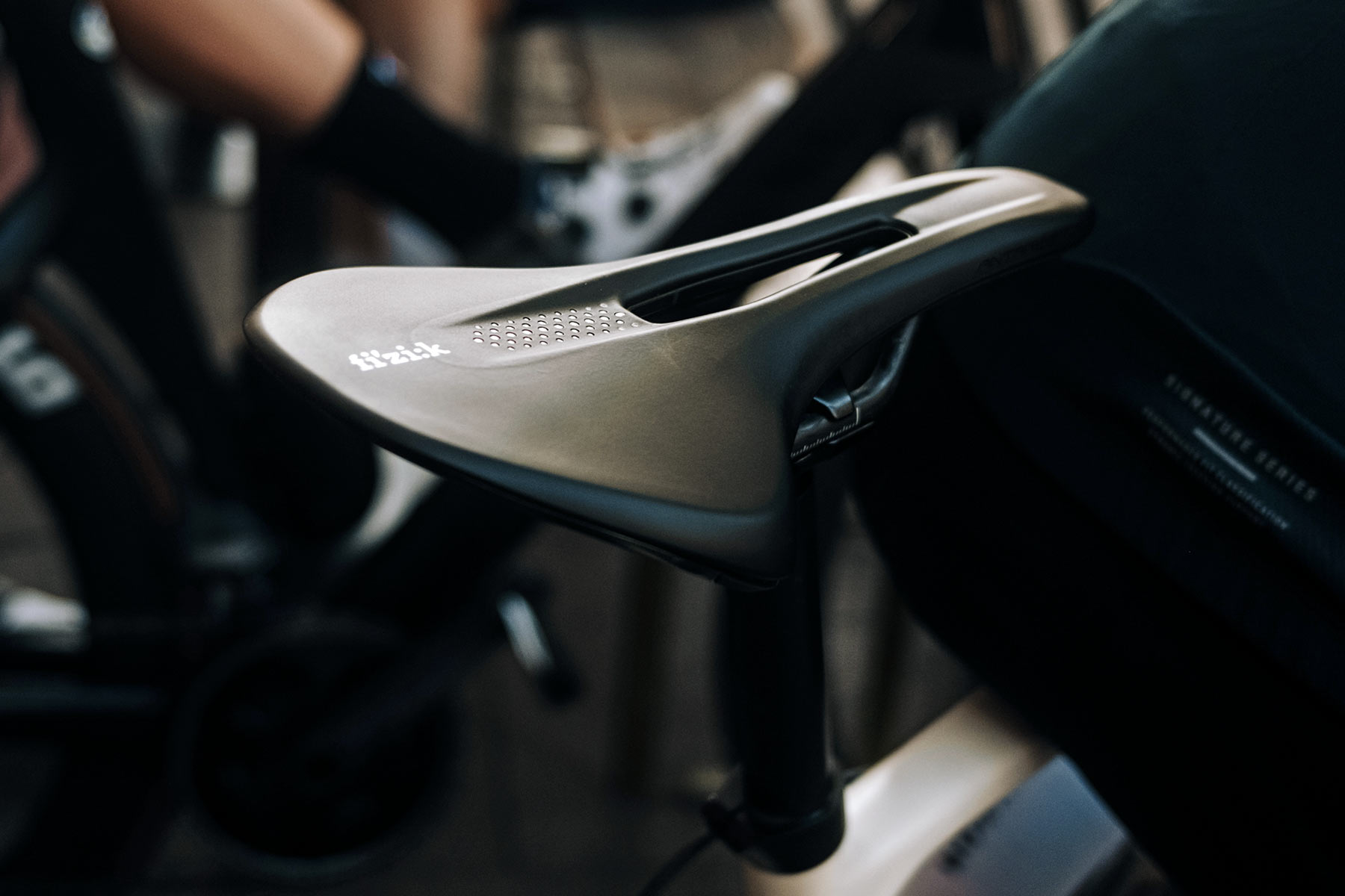 Fizik Antares Saddle is Lighter Than Ever, Updated in Classic Race