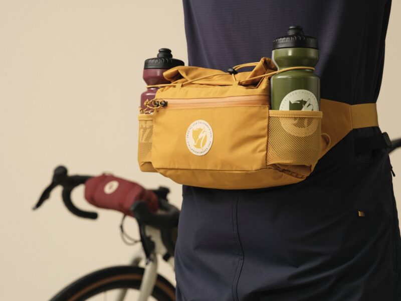 S:F Expandable Hip Pack with bottles