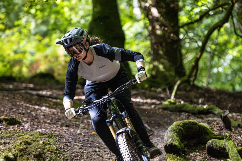 abus cliffhanger mips review open face mtb helmet trail riding forest of dean