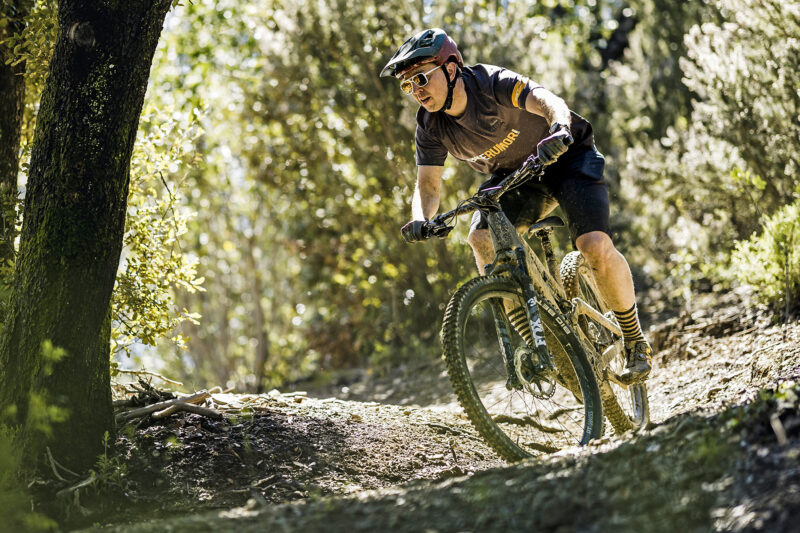 2023 Canyon Neuron:ON CF lightweight 140mm carbon all-mountain ebike, trail eMTB, photo by Markus Greber, riding