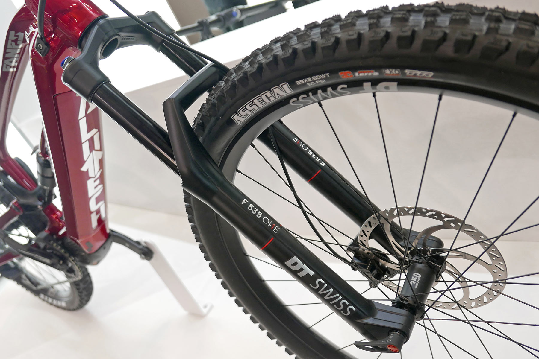 DT Swiss 535 trail all-mountain bike suspension upgrades, new ONE & standard forks and shocks