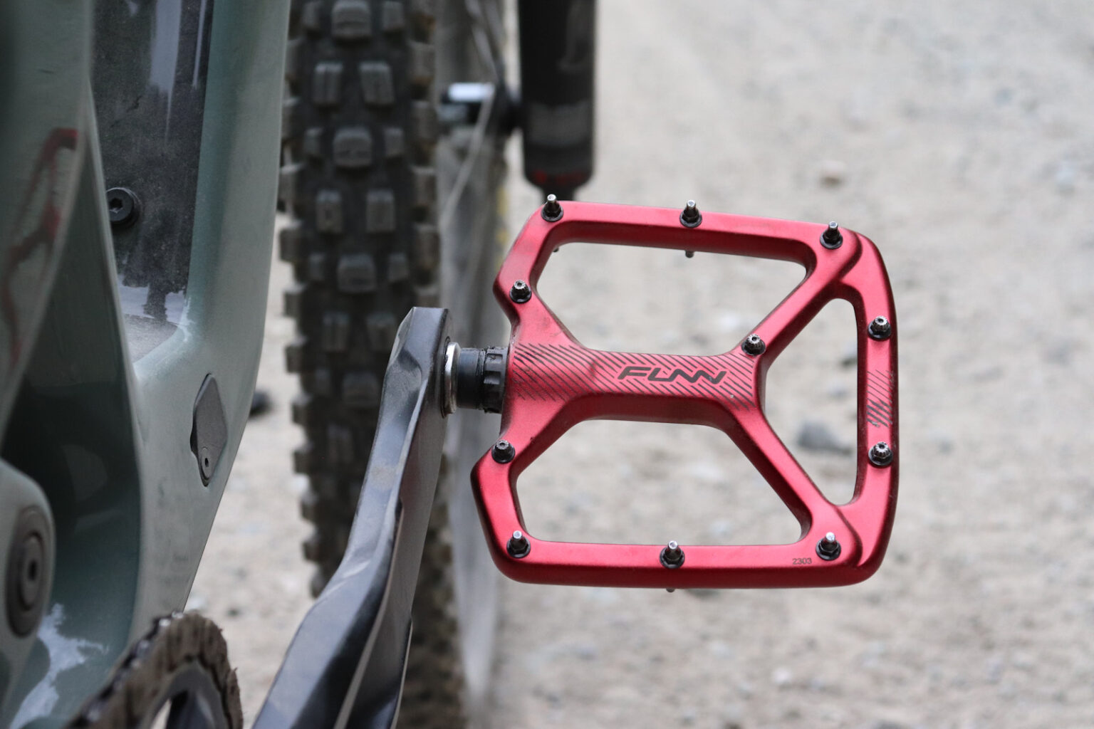 grippy bike pedals