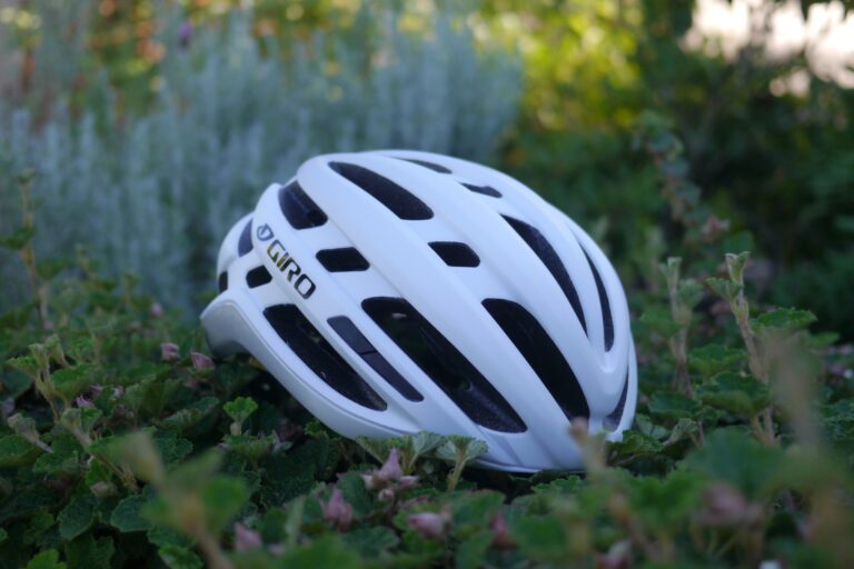 The Best Road Bike Helmets Of 2024 - Bikerumor