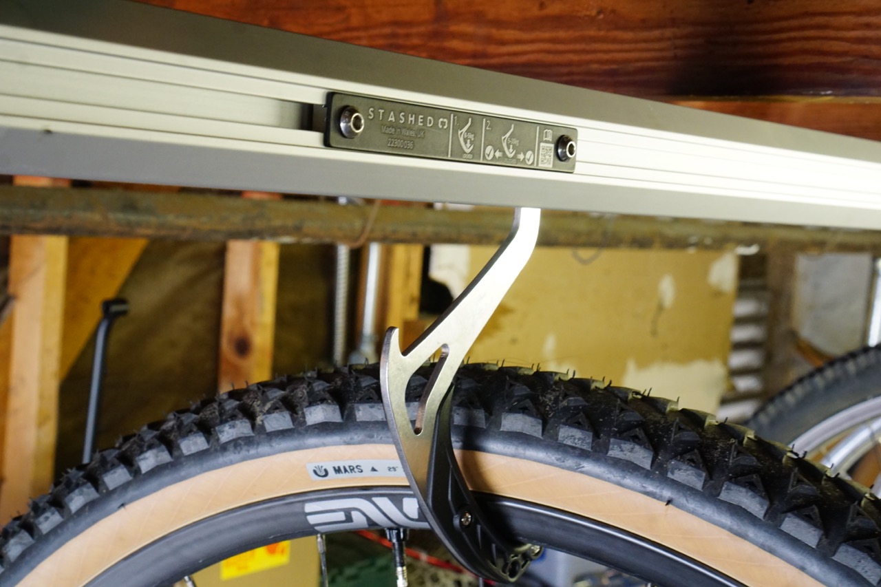 Hang, Slide & Rotate Bikes Effortlessly with the Stashed SpaceRail