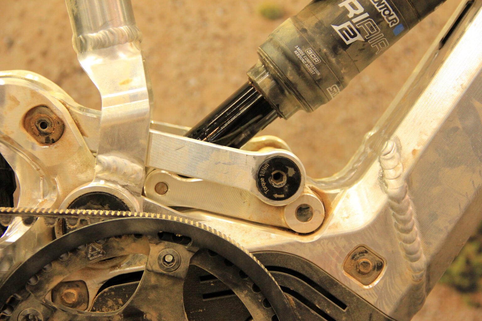 Crossworx Trip 290 eBike Goes Gates Carbon Drive x Classified