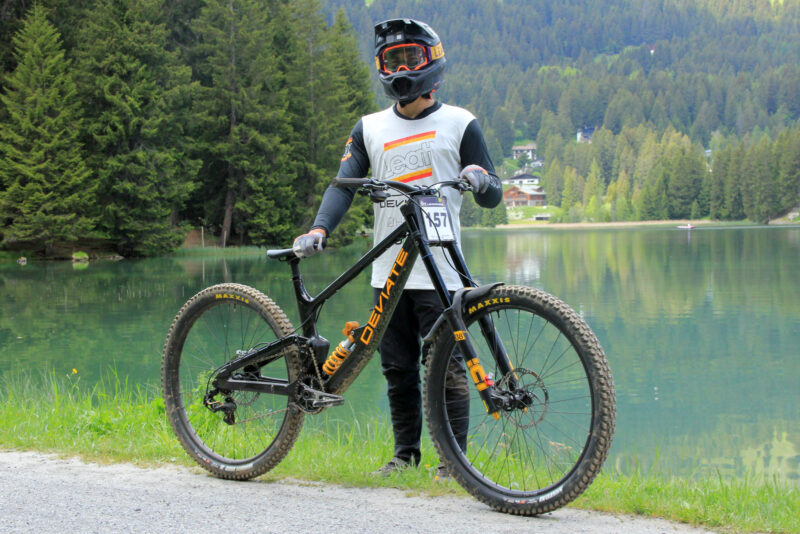 lachlan blair prototype deviate claymore downhill bike 190mm travel