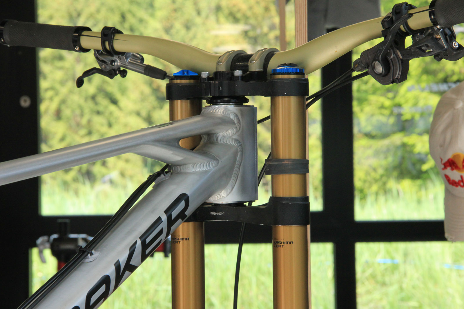 Prototype Mondraker DH Bike with Multi-Position BB – zenocycle