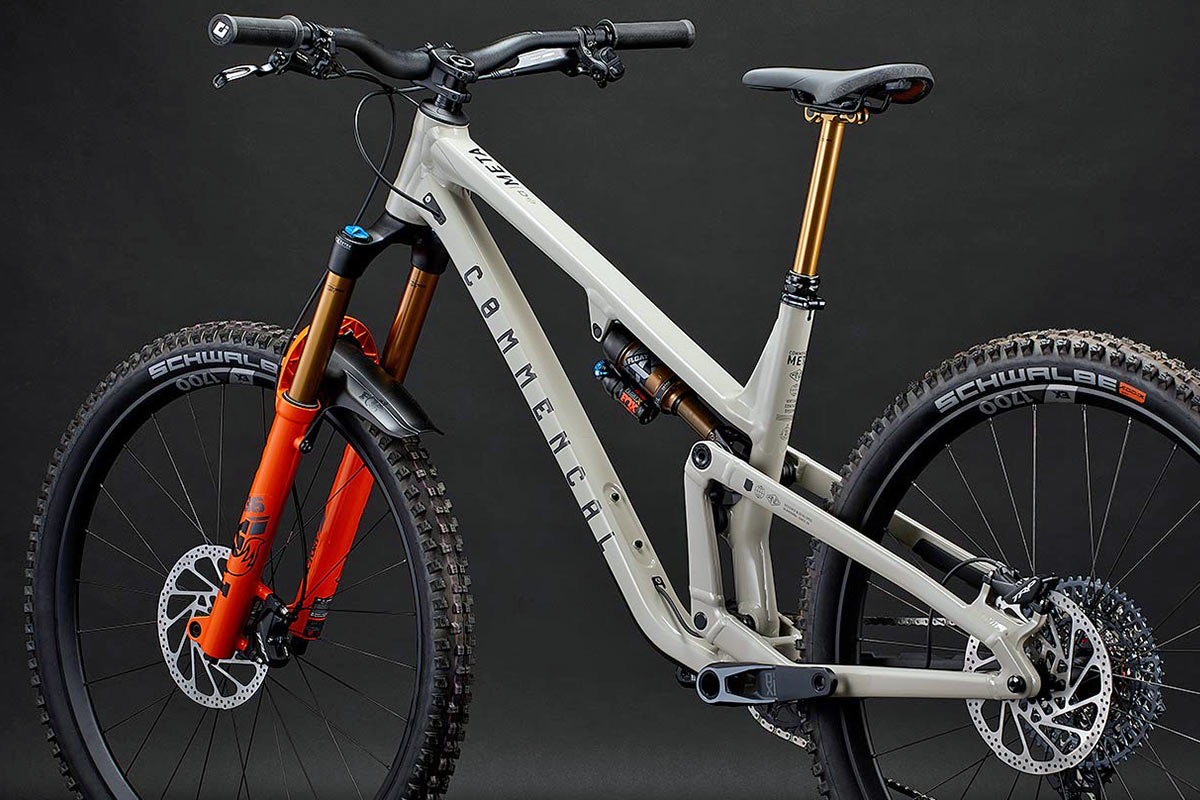 Commencal Meta V5 gets All-New Suspension as Trail or Mullet SX 