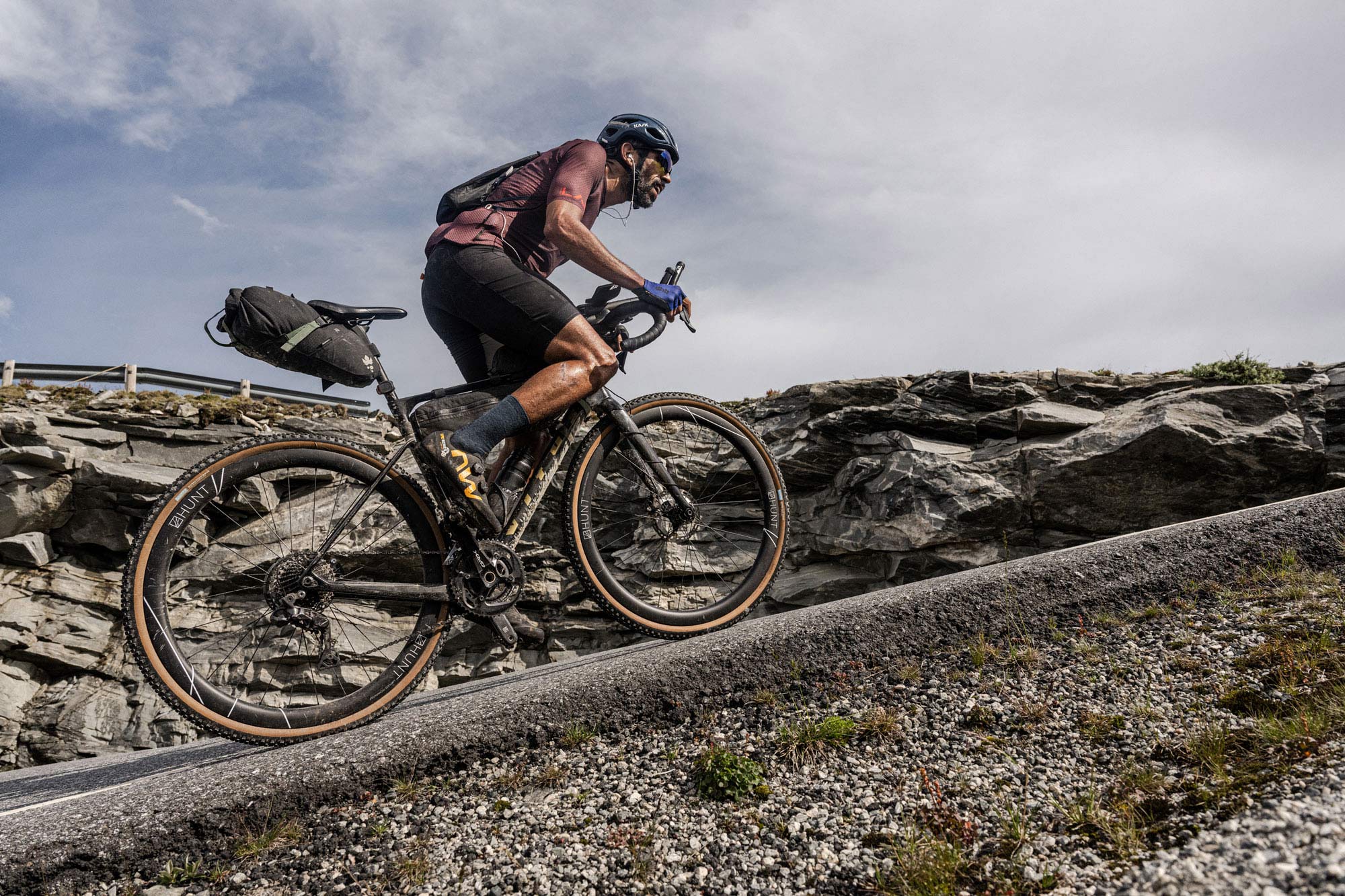 Sofiane riding new Hunt gravel wheels at Bright Midnight race in Norway