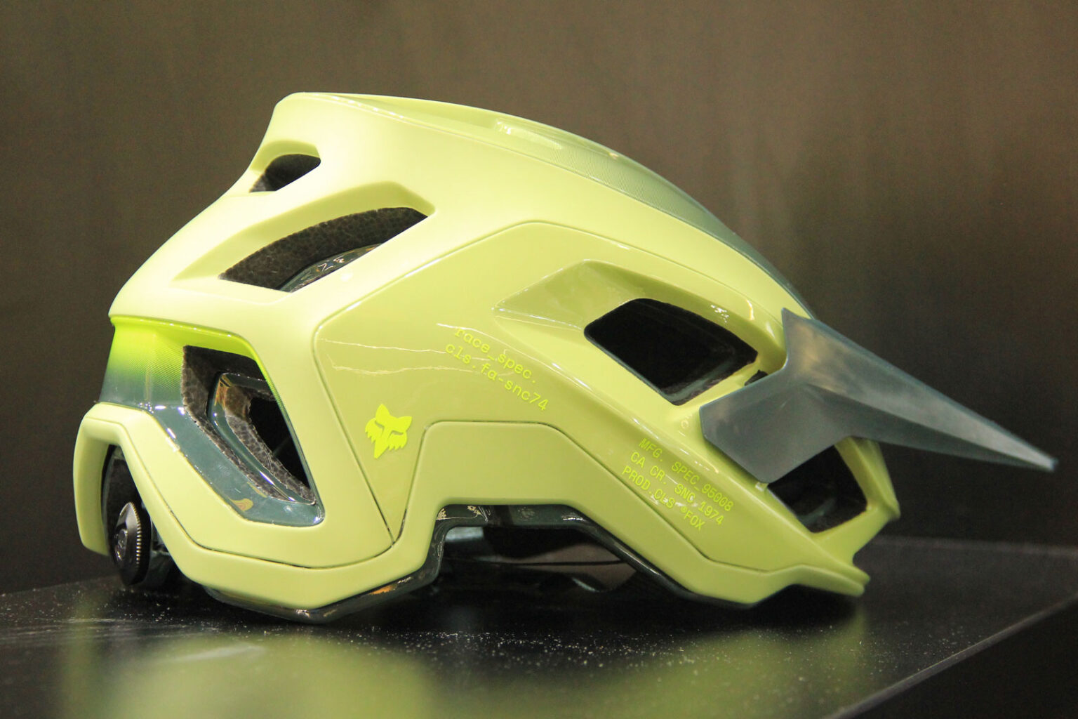 Fox Speedframe RS Helmet Gets Exclusive Use of MIPS Integra Split ...