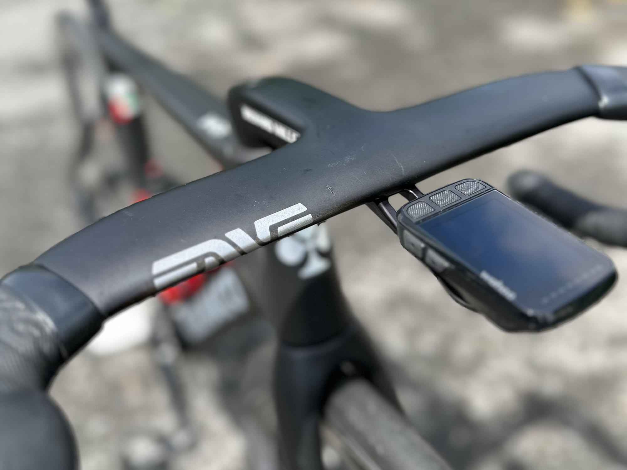 ENVE tests new one-piece SES Aero Road Bar/Stem - Bikerumor