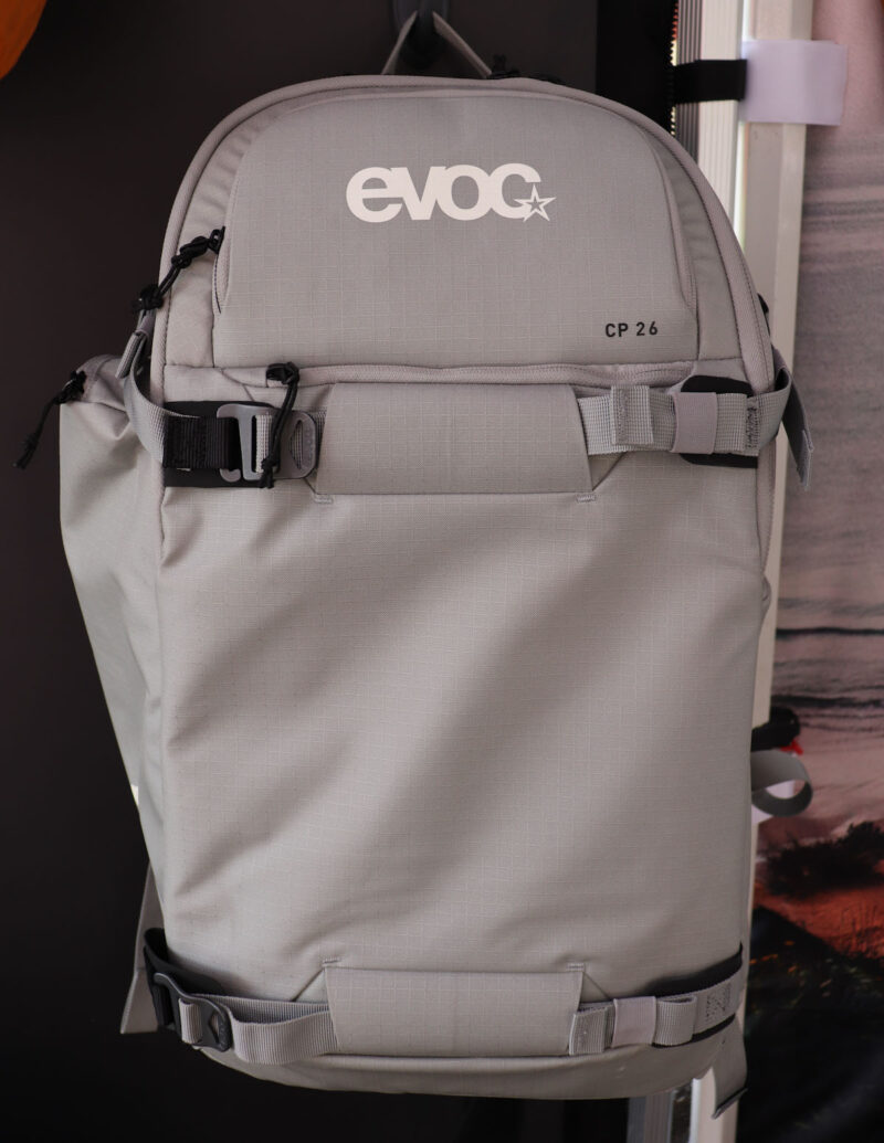 EVOC CP26 photo pack, front