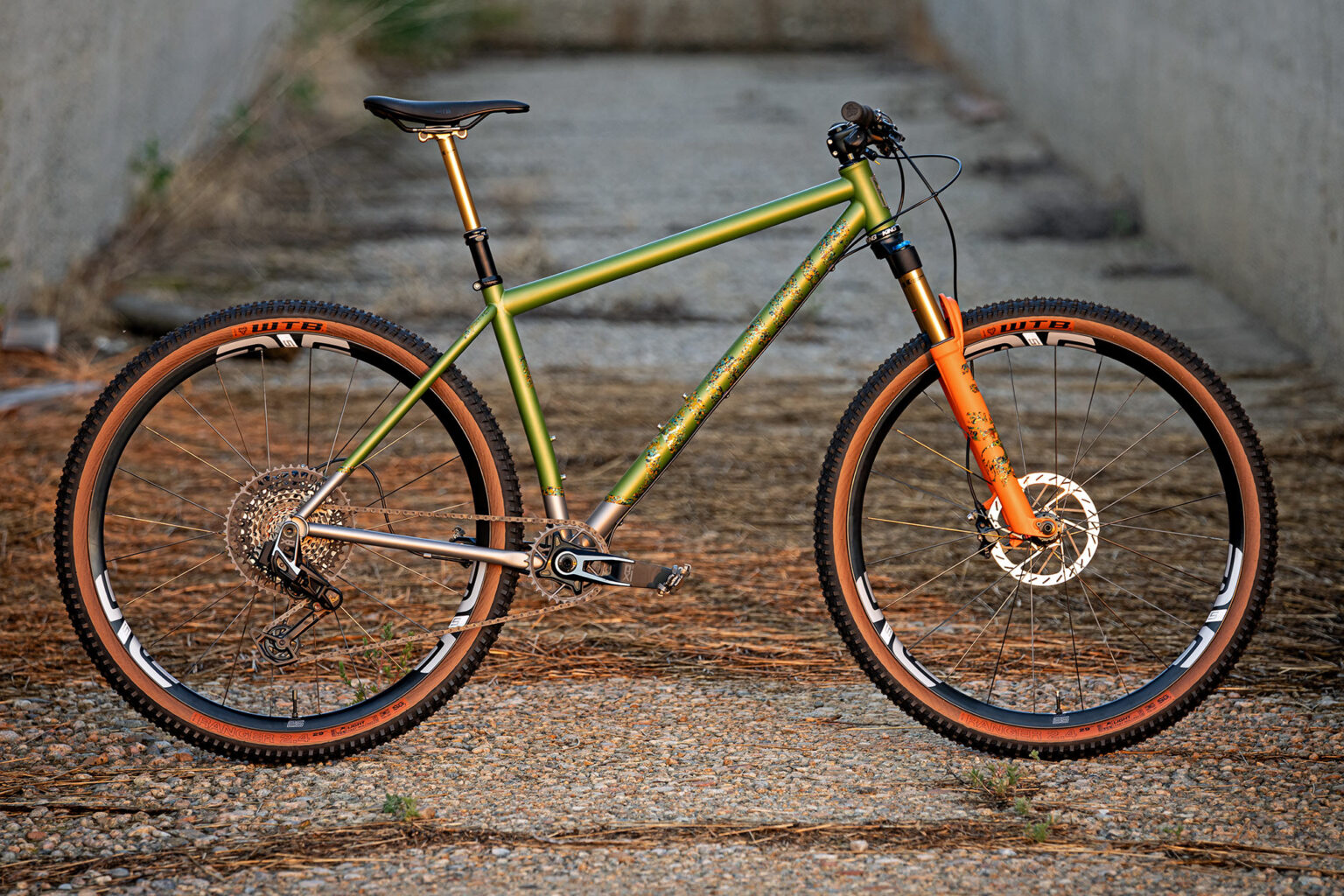 Mosaic MT1 Updates Custom Ti XC Hardtail, UDH Gravel, Integrated Road