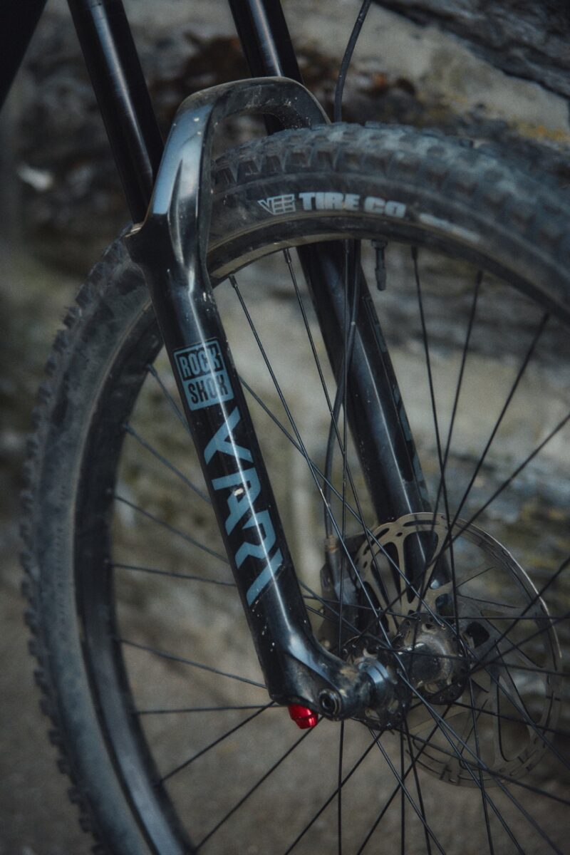 Vitus E-Mystique LT VRX fork close-up