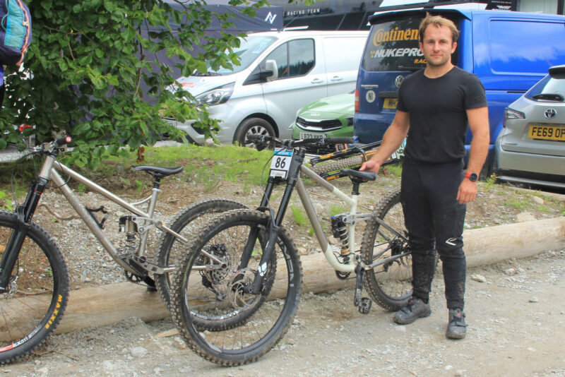 goobz titanium downhill bike with loic gaubin designer